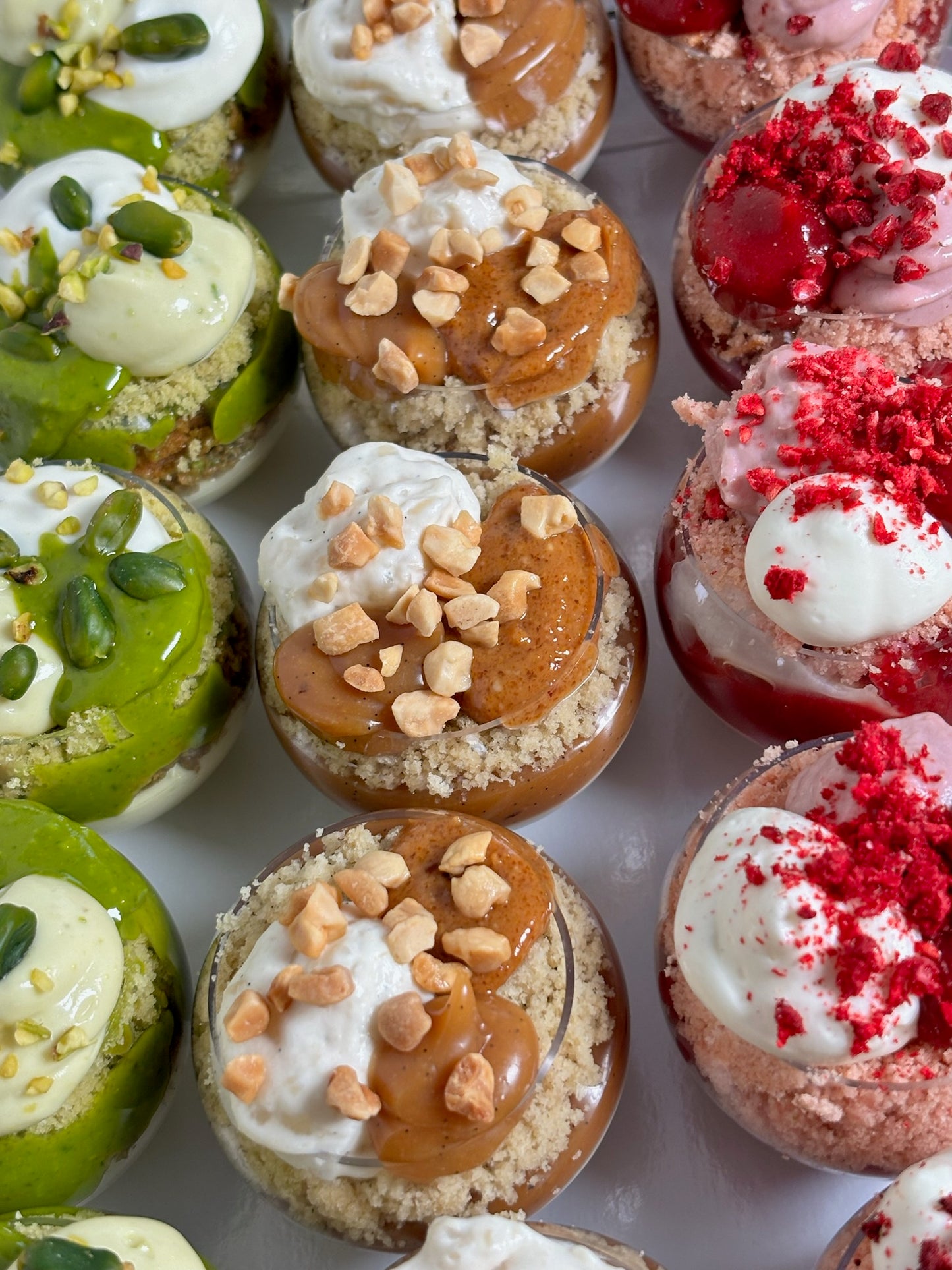 🍽️ Les Plateaux de Mignardises – Prêts à Poser